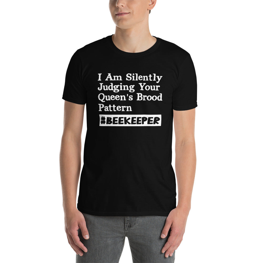Beekeeper T-Shirt | Judging Your Brood Pattern - Cuccico Design