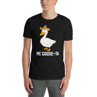 Me Goose Ta T-Shirt | Funny Mexican Pun Spanish Goose Shirt - Cuccico Design