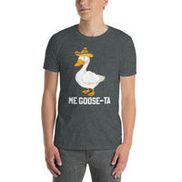 Me Goose Ta T-Shirt | Funny Spanish Goose Pun - Cuccico Design